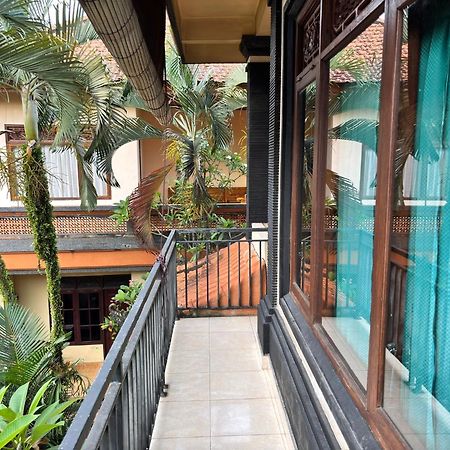 Nyoman House Ubud エクステリア 写真